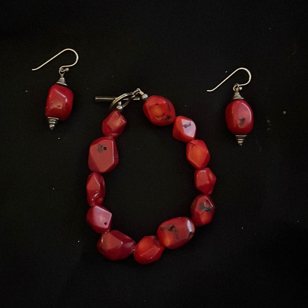 Red choral bracelet and earring set